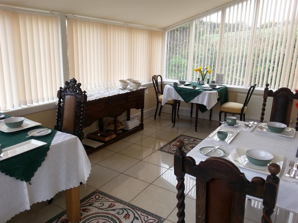 Y Garth Luxury Bed And Breakfast Dinas  Esterno foto